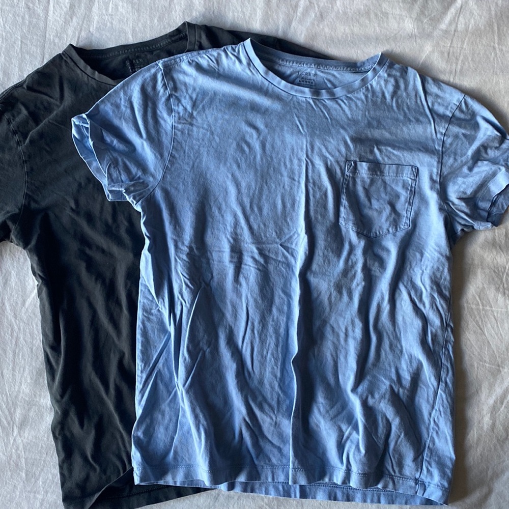 J.Crew tshirt bundle, Slim Washed Tee, size large, charcoal gray and light blue